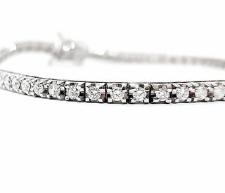 Bracciale Tennis in Oro Bianco con Diamanti 3,31 ct con certificazione Gemmologica AIG Milan 18 kt (750)