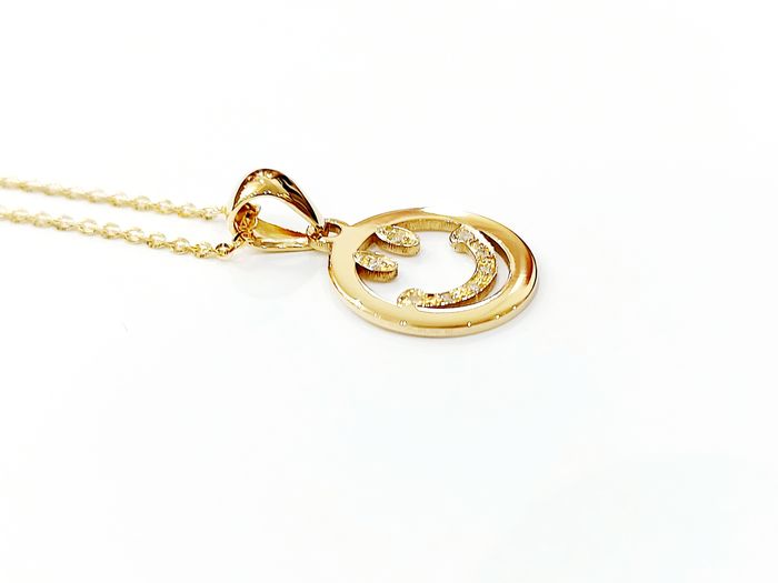 Collana con Pendente Smile in Oro Giallo e Diamanti 0,10 ct 18 kt (750)