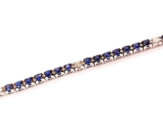 Bracciale Tennis in Oro bianco con Diamanti 0,30 ct e Zaffiri 3,96 ct  con certificato Gemmologico AIG Milan 18 kt (750)