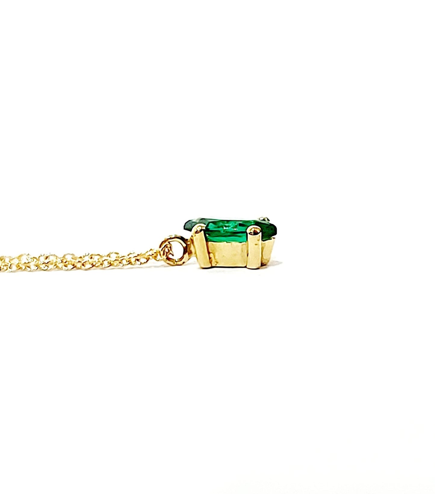 Collana e pendente Quarzo verde marquise 0,33 in Oro Giallo con Diamante 0,20 ct 18 kt (750)