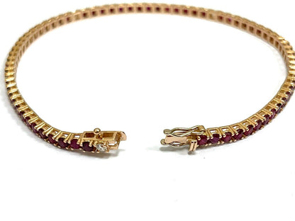 Bracciale tennis con Rubini 5,90 ct e Diamanti 0,35 ct in Oro Rosa 18 kt (750)