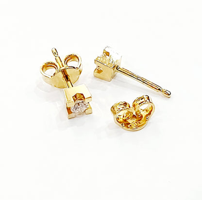 Orecchini punto luce tornito con Diamanti 0,30 ct in Oro Giallo 18 kt (750)