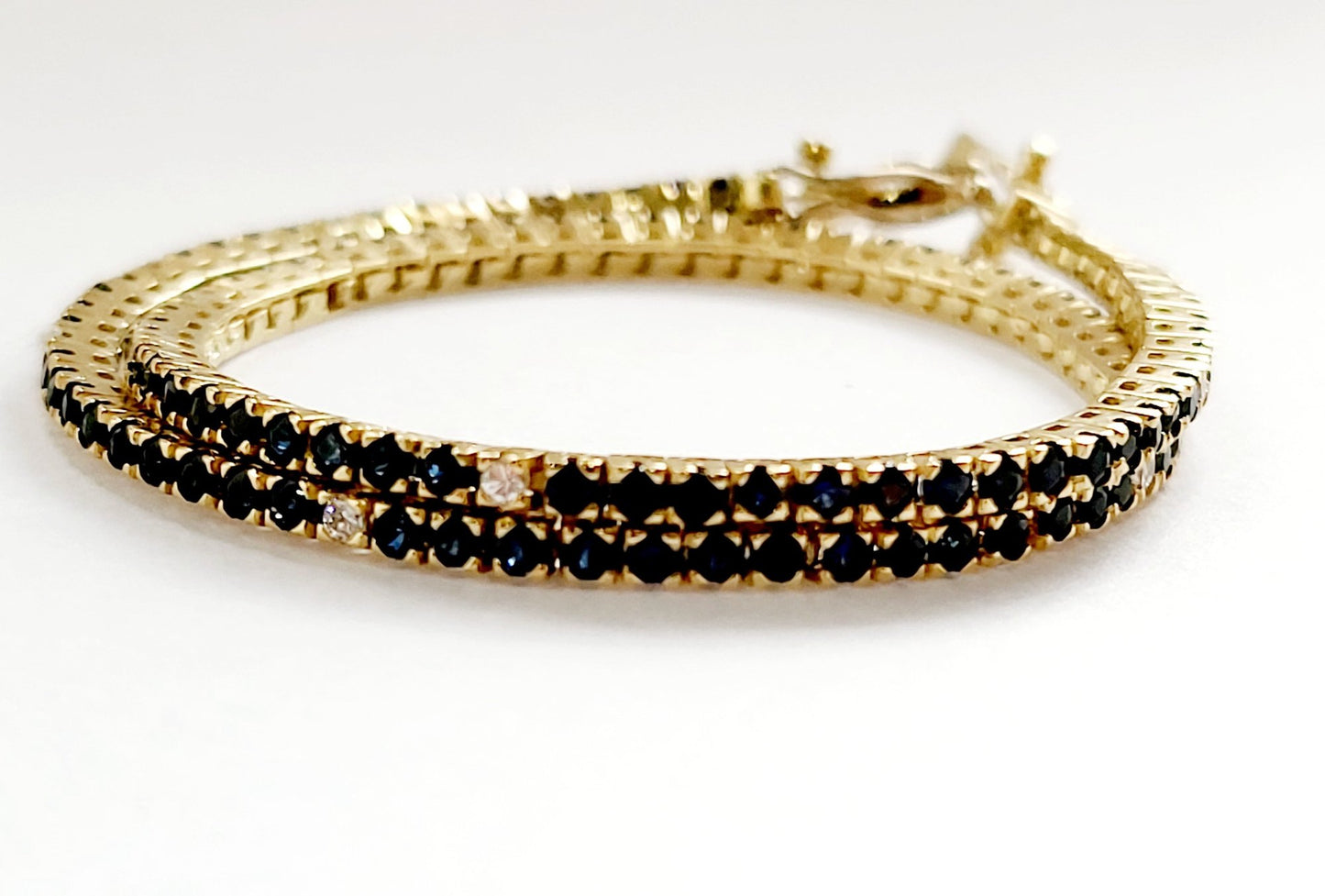 Bracciale Tennis in Oro Giallo con Diamanti 0,15 ct e Zaffiri 2,15 ct 18 kt (750)