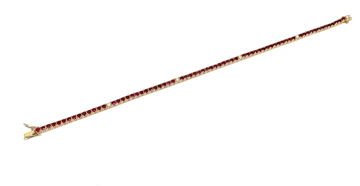 Bracciale tennis con Rubini 5,90 ct e Diamanti 0,35 ct in Oro Rosa 18 kt (750)