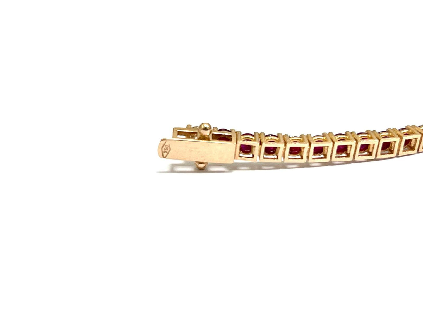 Bracciale tennis con Rubini 5,90 ct e Diamanti 0,35 ct in Oro Rosa 18 kt (750)