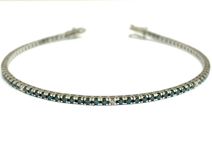 Bracciale tennis Diamanti blu 2,67 ct e Diamanti bianchi 0,22 ct in Oro Bianco 18 kt (750)