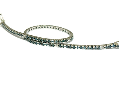 Bracciale tennis Diamanti blu 2,67 ct e Diamanti bianchi 0,22 ct in Oro Bianco 18 kt (750)