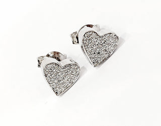 Orecchini a lobo modello cuore in Oro Bianco con Diamanti 0,18 ct 18 kt (750)
