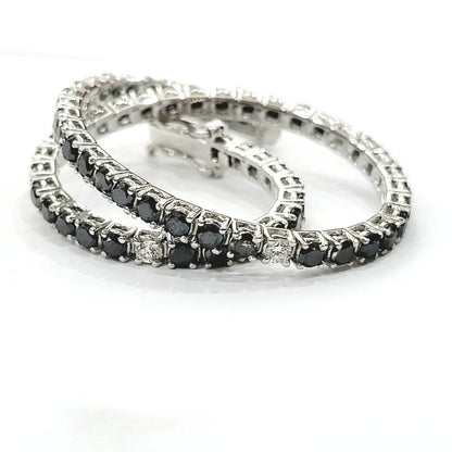 Bracciale Tennis in Oro Bianco con Diamanti Neri 4,99 ct e Diamanti Bianchi 0,30 ct 18 kt (750)