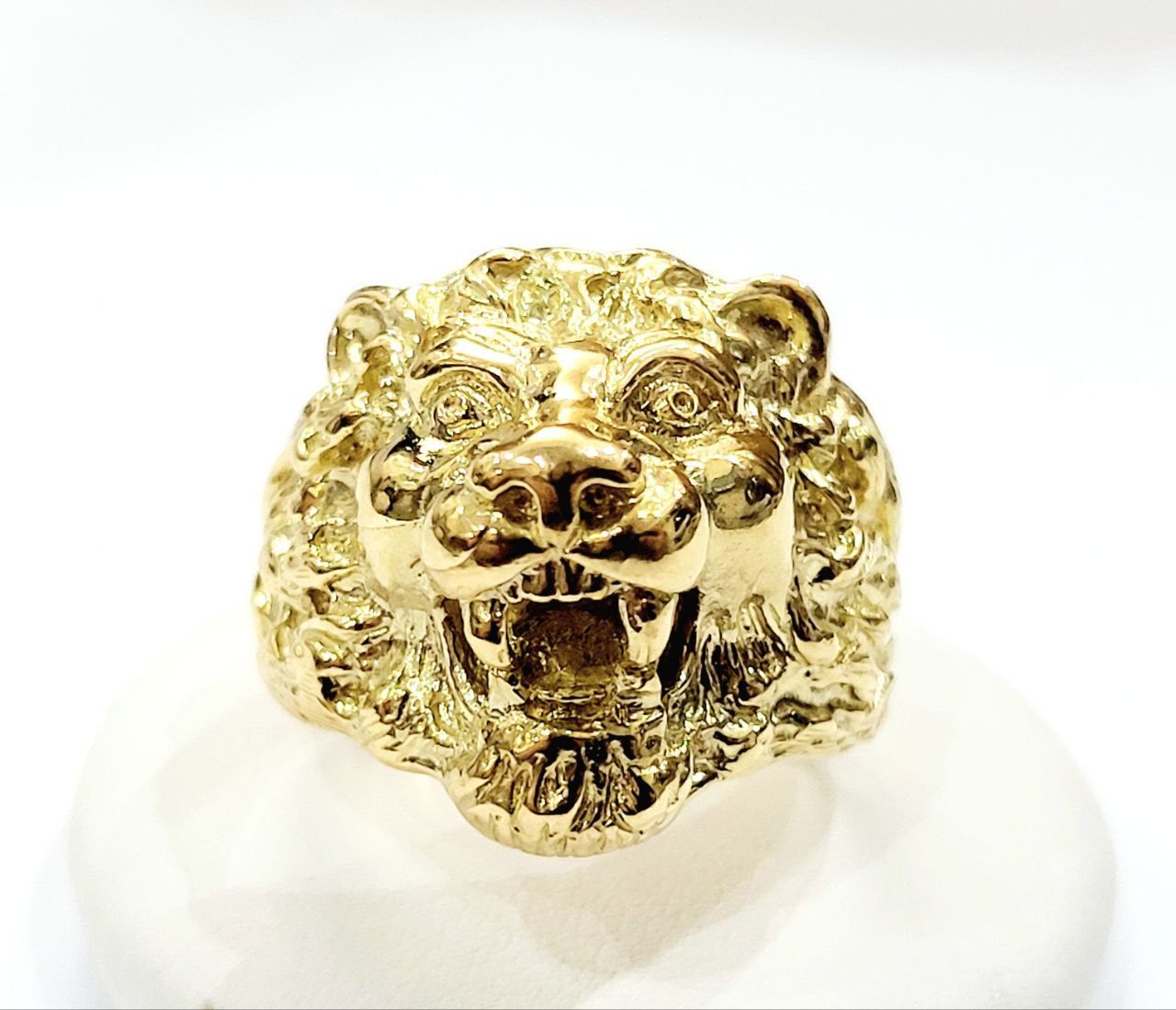 Anello testa di leone a fascia in Oro Giallo 18 kt (750)