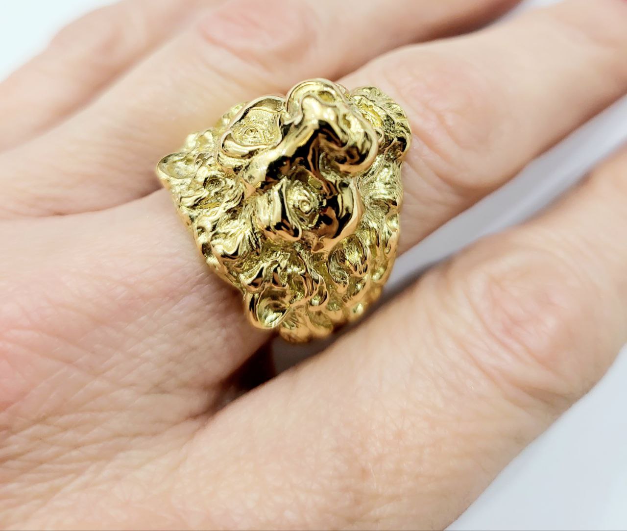 Anello testa di leone a fascia in Oro Giallo 18 kt (750)