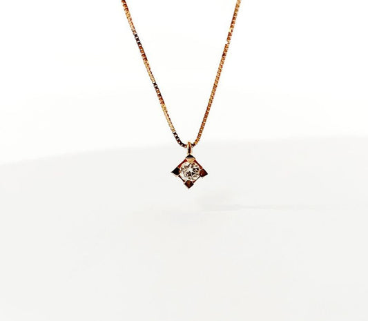 Collana con pendente punto luce in Oro Rosa con Diamante 0,05 ct 18 kt (750)