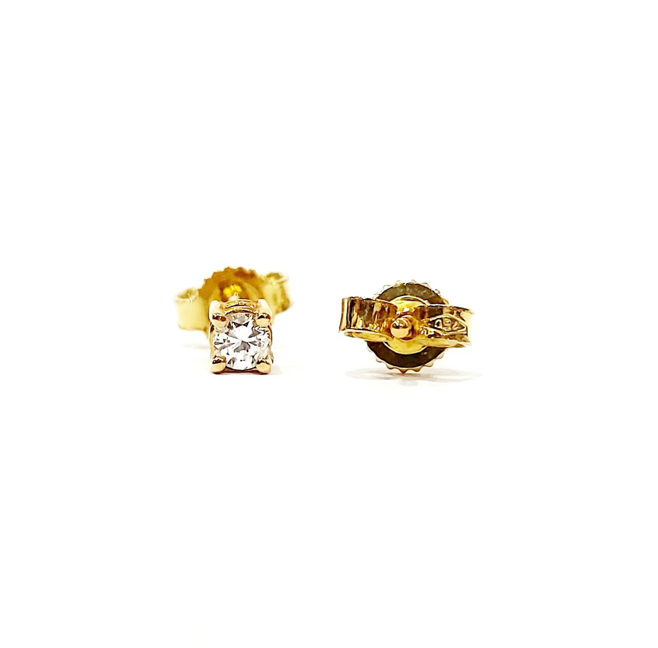 Orecchini punto luce a filo con Diamanti 0,14 ct in Oro Giallo 18 kt (750)