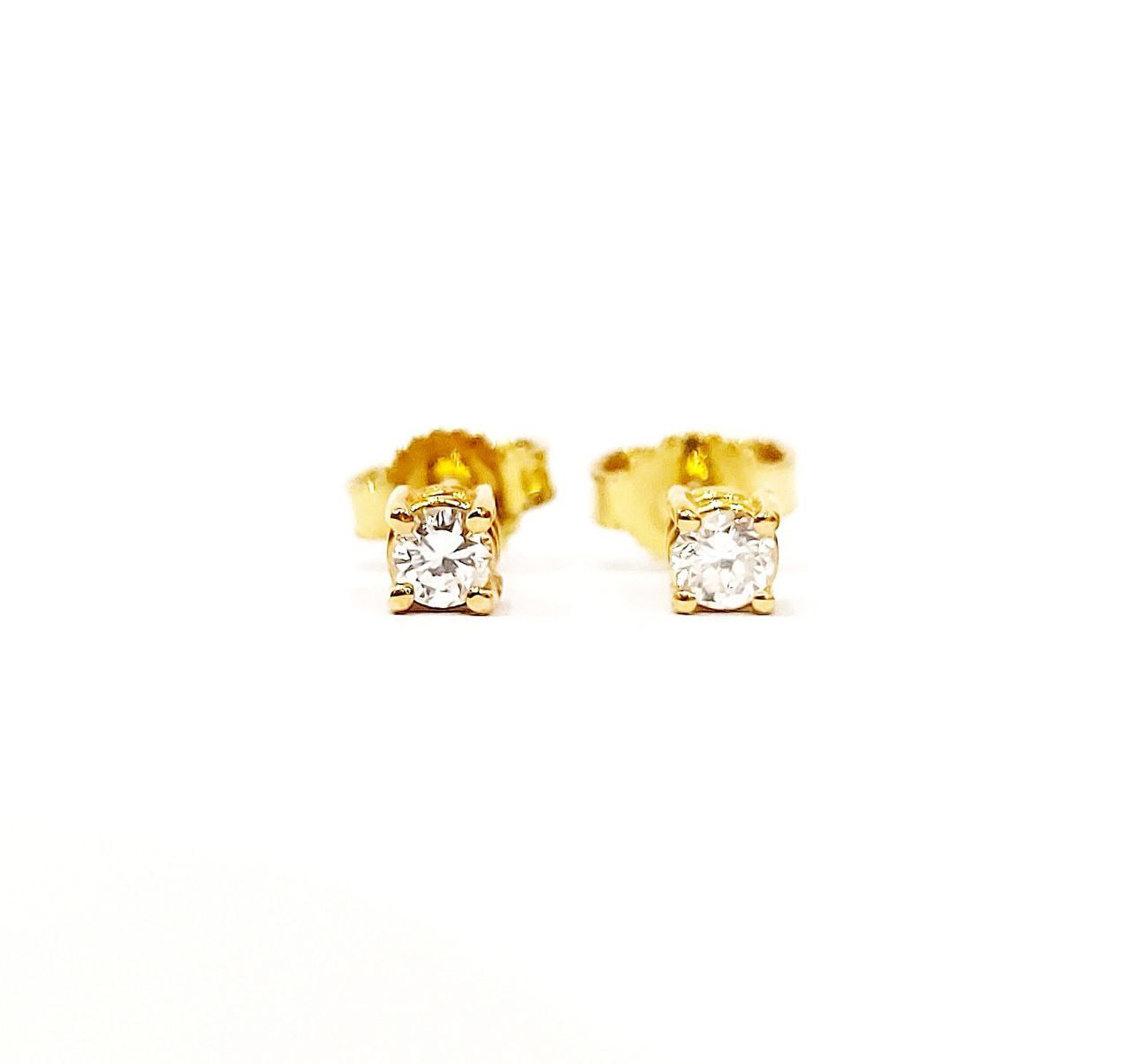 Orecchini punto luce a filo con Diamanti 0,14 ct in Oro Giallo 18 kt (750)