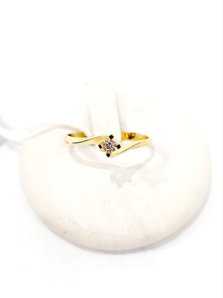Anello Solitario Valentino in Oro Giallo con Diamante 0,07 ct 18 kt (750)