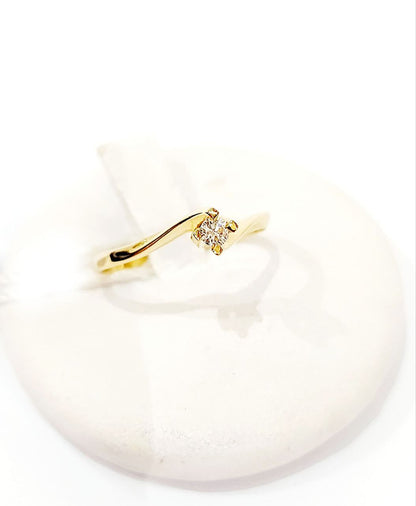 Anello solitario Oro Giallo con Diamante 0,10 ct 18 Kt (750)