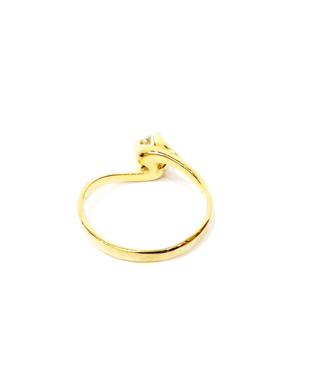 Anello Solitario Valentino in Oro Giallo con Diamante 0,30 ct 18 kt (750)