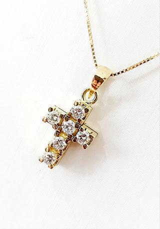 Collana con pendente Crocein Oro Giallo con Diamanti 0,34 ct 18 kt-750